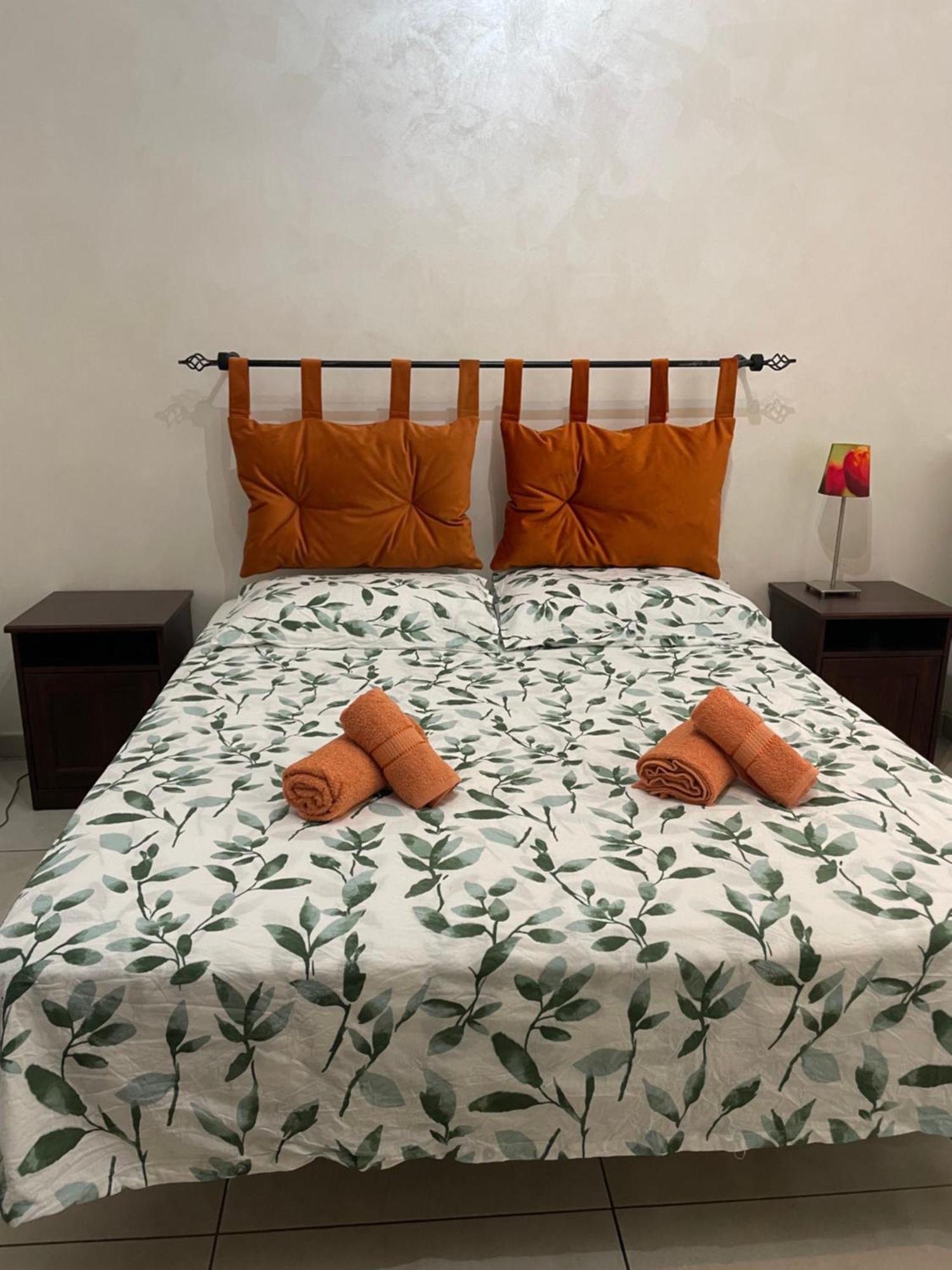 Home With Parking Near The Airport And Beach Fiumicino Eksteriør billede