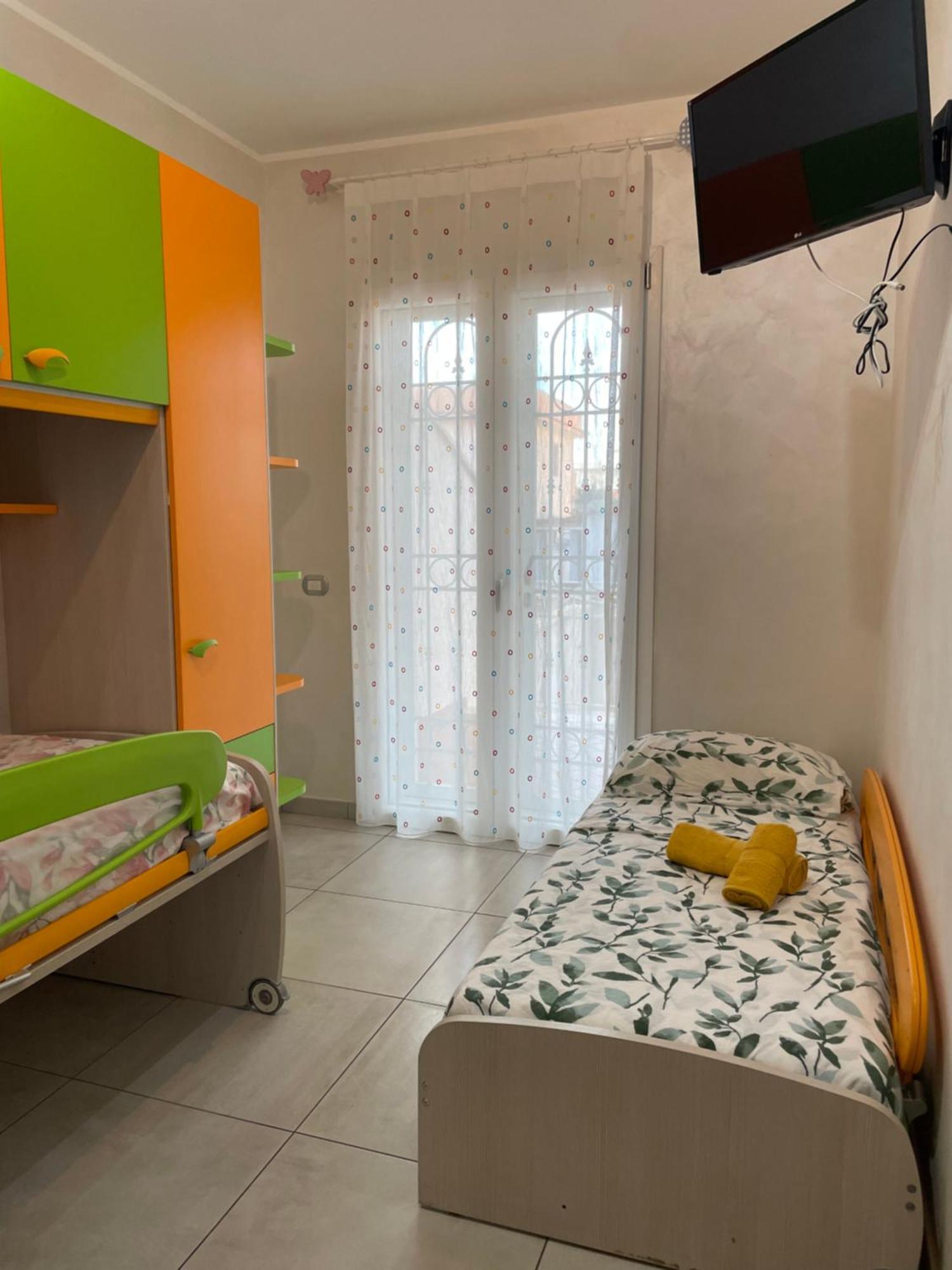 Home With Parking Near The Airport And Beach Fiumicino Eksteriør billede