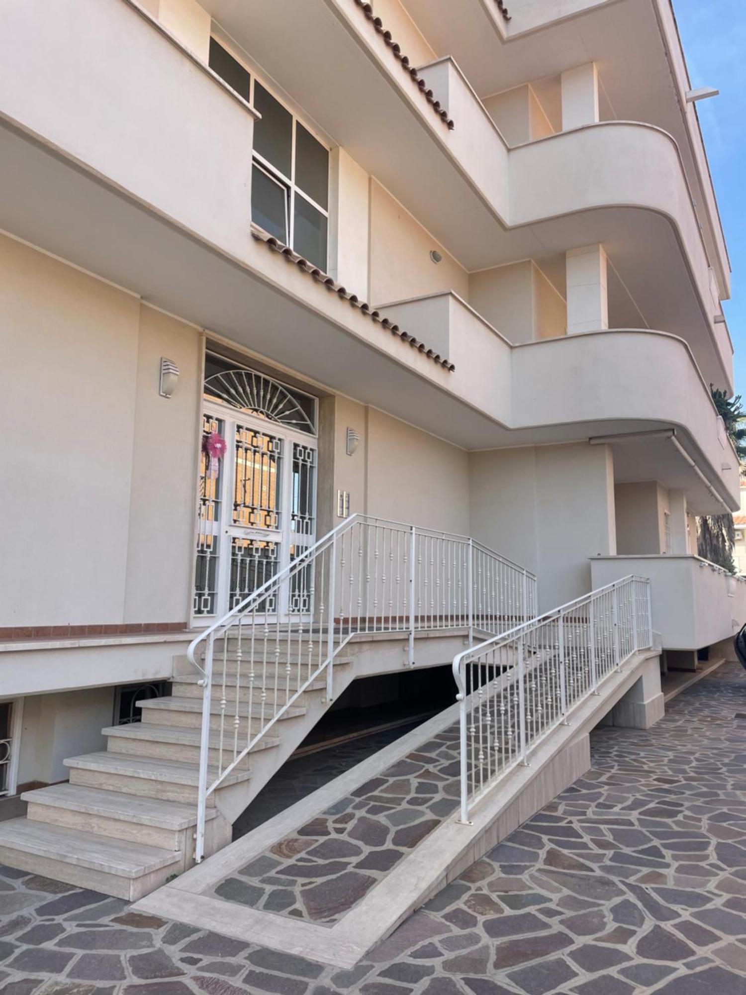 Home With Parking Near The Airport And Beach Fiumicino Eksteriør billede